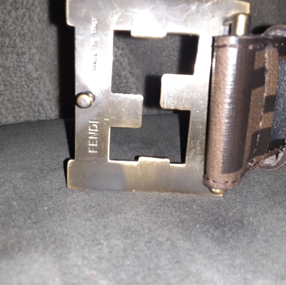 FENDI WOMENS REAL GENIUNE LEATHER BELT